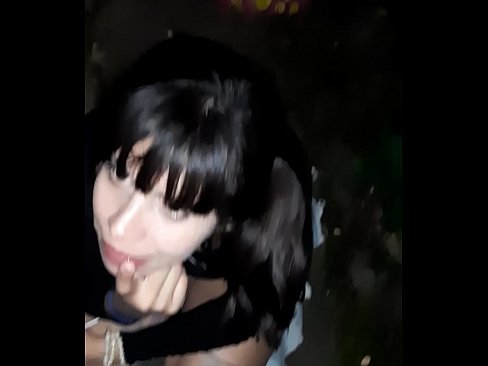 ❤️ Na rua, o pénis inchado em troca de doces ☑ Porno real em nós ❌