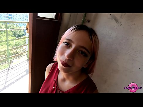 ❤️ Estudante Sensual Chupa um Estranho no Outback - Cum On His Face ☑ Porno real em nós ❌